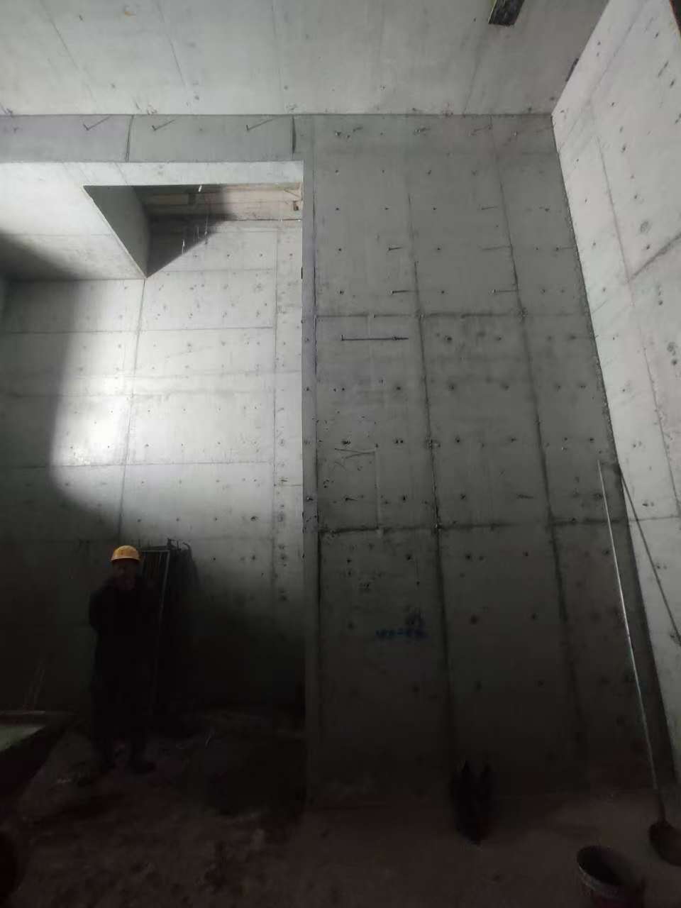 贵州墙上开槽钢筋断了有影响吗